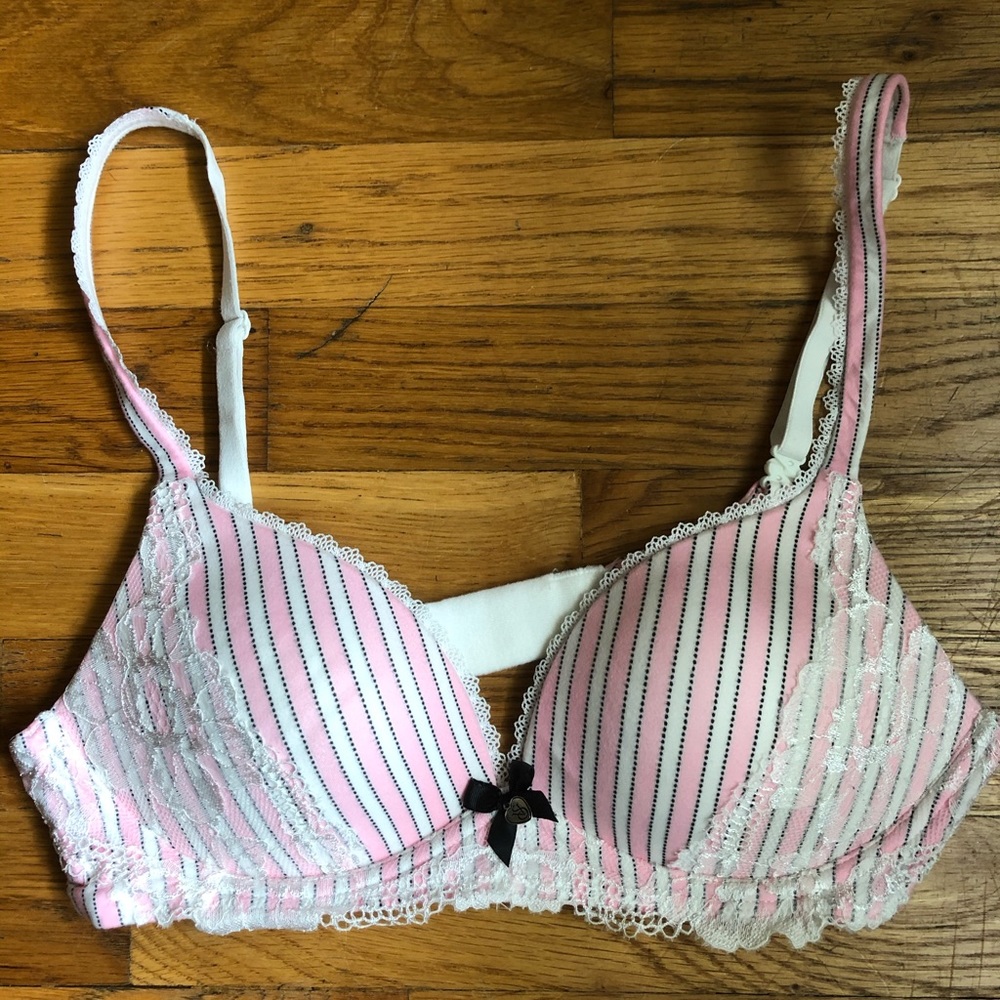 Victoria’s Secret Body by Victoria  Lined Demi Bra